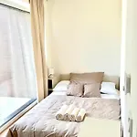 Apartment Calm Modern ! 5 Min To Airport ! Free Parking ! 1 Min Walk To Bus Stop