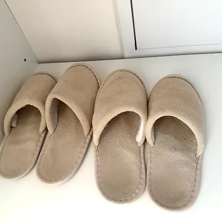 Calm And Modern Flat With Free Parking 10mins On Bus To Centre 1min Walk To Bus Stop * Košice