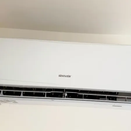 Calm And Modern Flat With Free Parking 10mins On Bus To Centre 1min Walk To Bus Stop Apartman Kassa