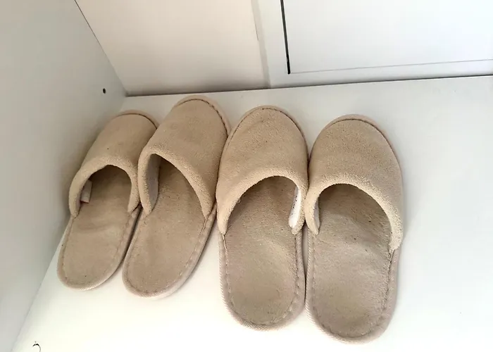 Calm And Modern Flat With Free Parking 10mins On Bus To Centre 1min Walk To Bus Stop * Košice