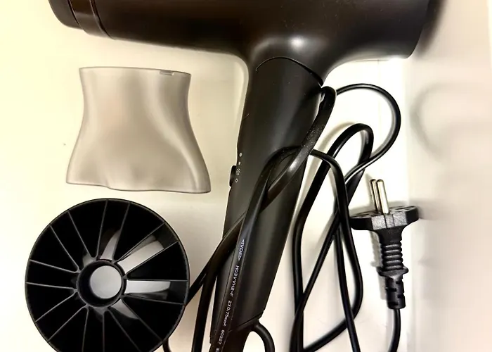 Calm And Modern Flat With Free Parking 10mins On Bus To Centre 1min Walk To Bus Stop Košice