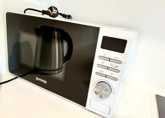 Appartamento Calm And Modern Flat With Free Parking 10mins On Bus To Centre 1min Walk To Bus Stop Košice